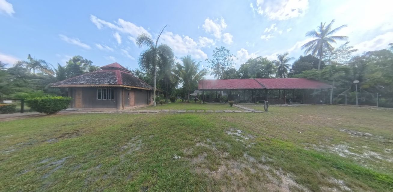 Teratak Za'ba Rear Panorama