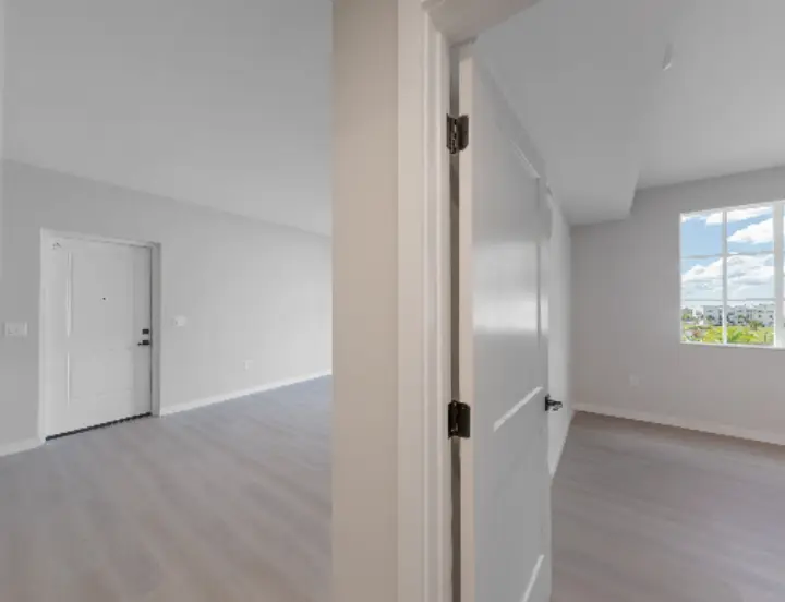 Shalimar Boynton Beach A Unit Hallway